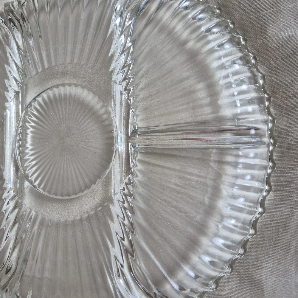 Indiana Glass 4 Section Divided Dish 10